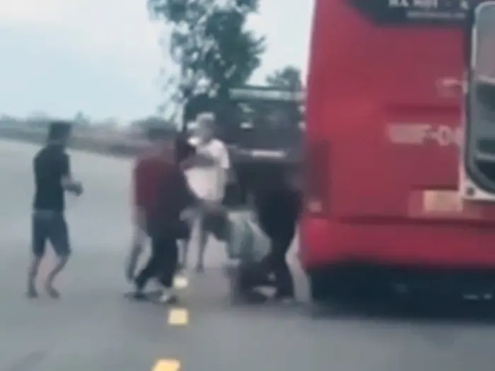 dpeqqs chinh00021222still010 1763104303423898022282