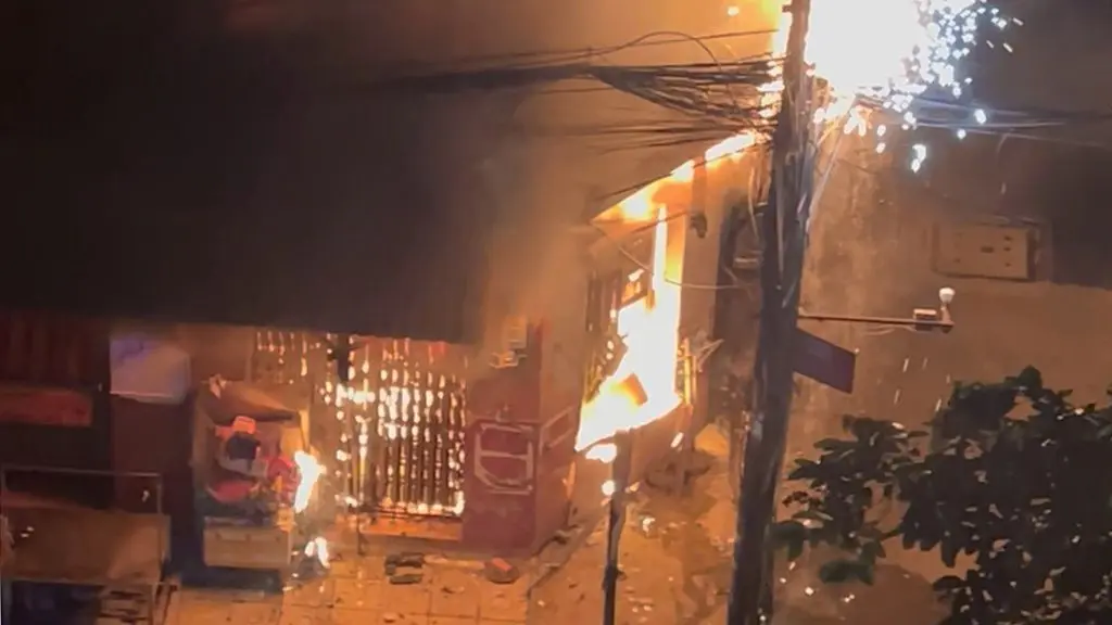 e3j5og chay lon go vap 2 tre tu vong 318