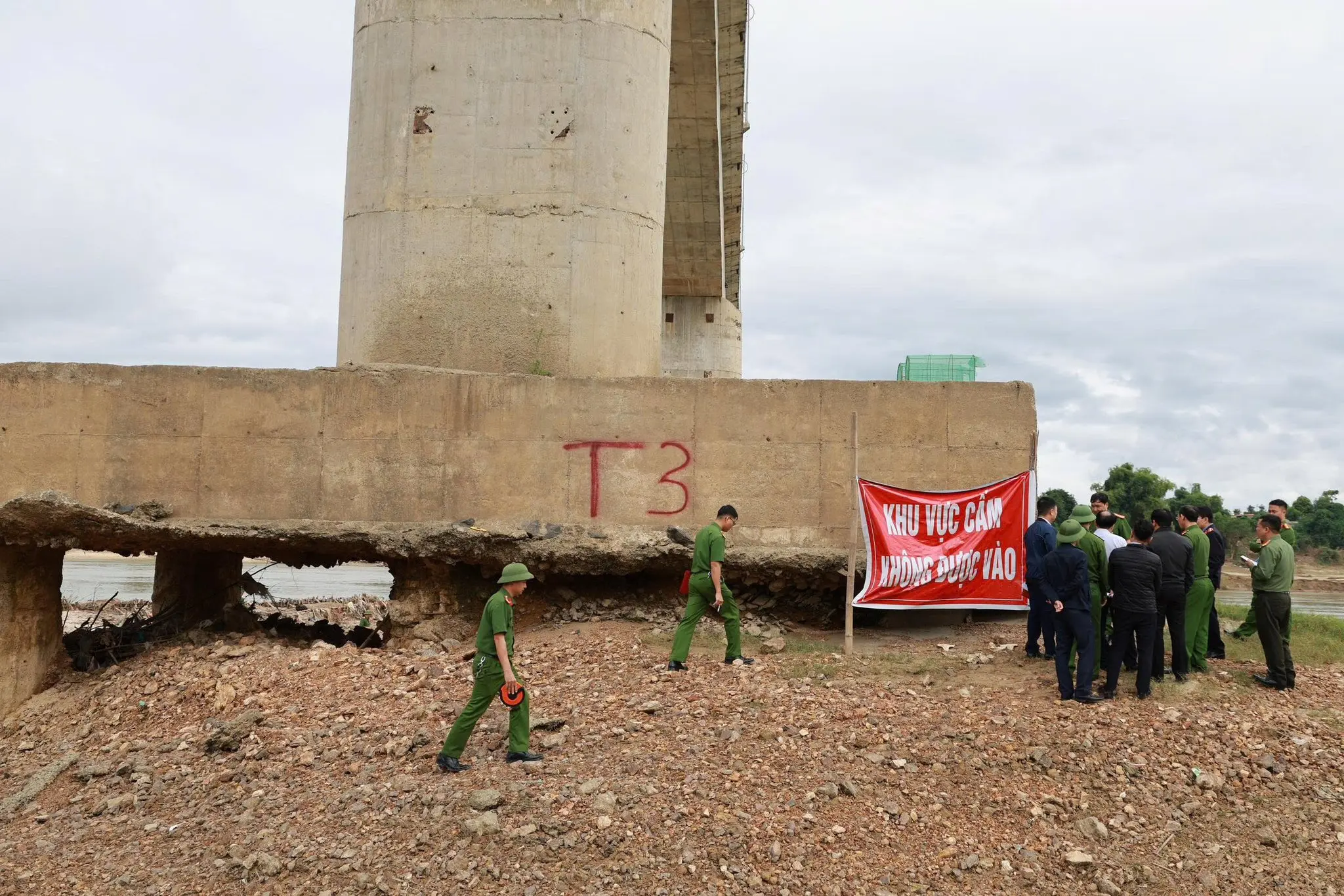 fb3xad phu 3 17623276755801949863474