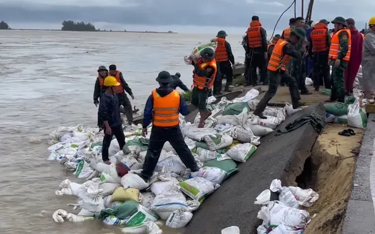 fcu780 1027 4 48988377134993967546158 02491121868825225617521