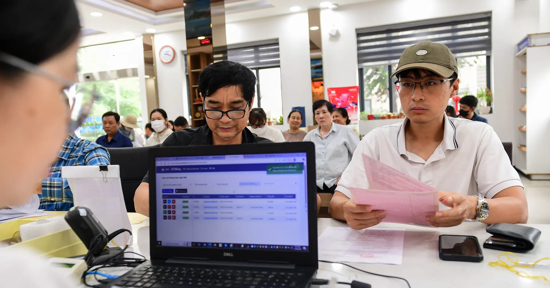 gg4u6x vong xoay tang luong gia nha gia vang 168