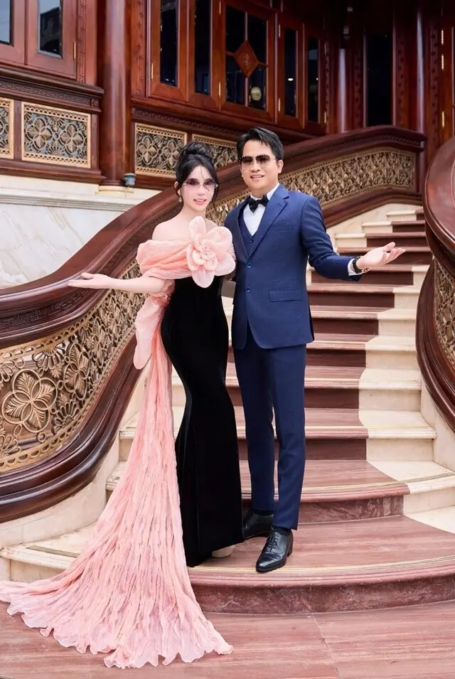 hid4xp 10 1725436198702 17254361991611765507903 11zon 1763006700 width640height955