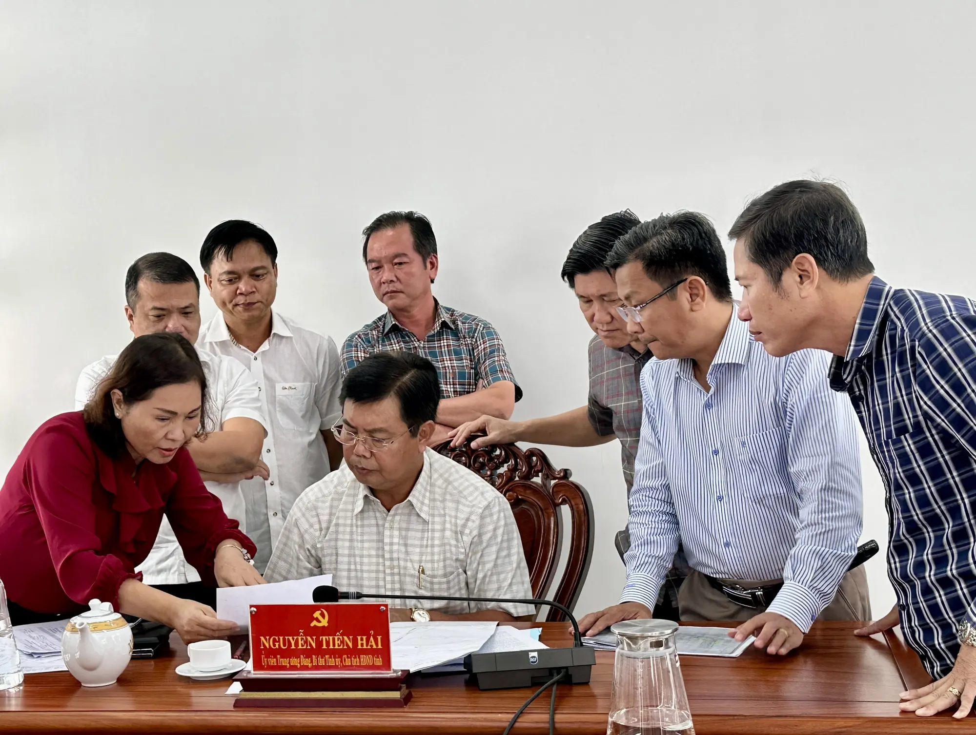 iddtzn bi thu ca mau doi thoai cong dan 1697711754596129766398