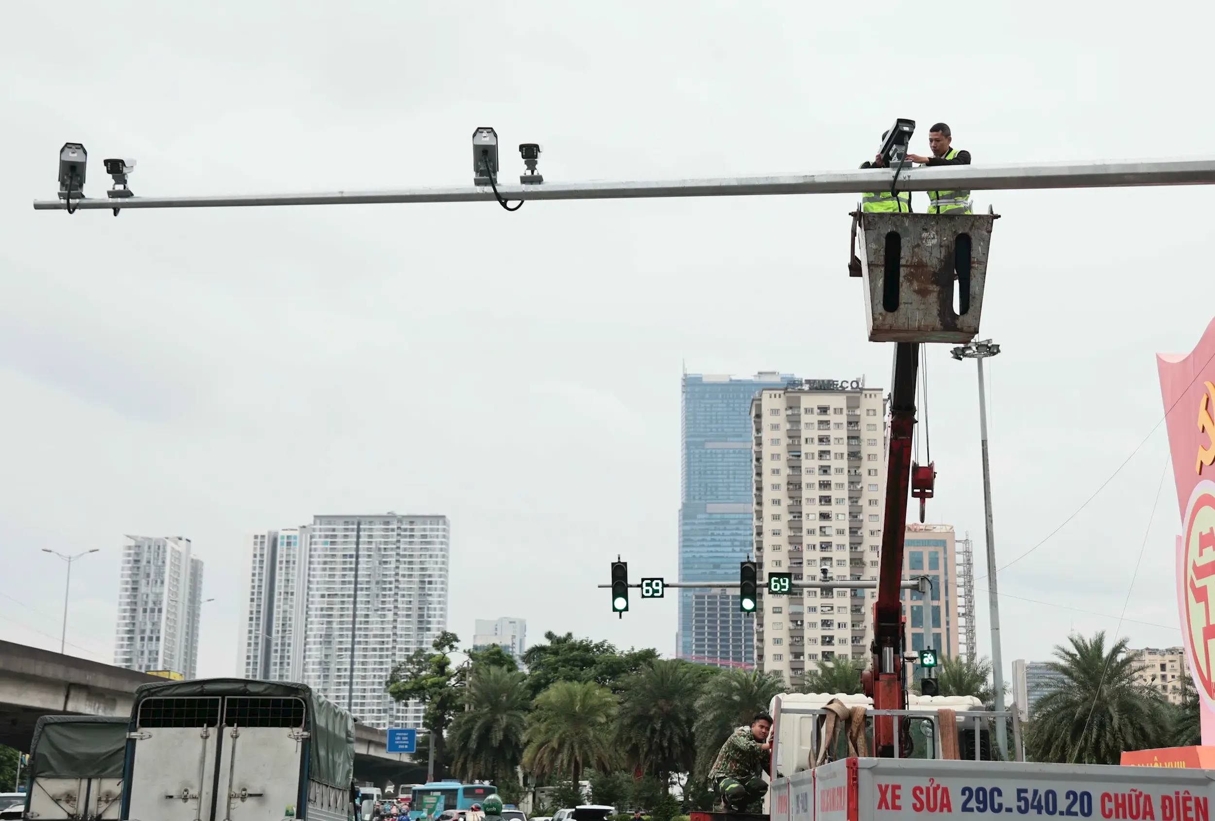 iit8zj den giao thong