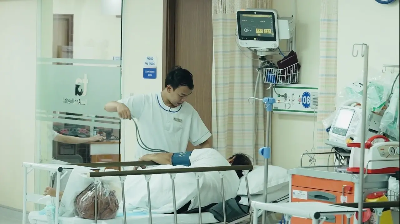 jxtvui ngo doc banh mi 1762682759073404230621