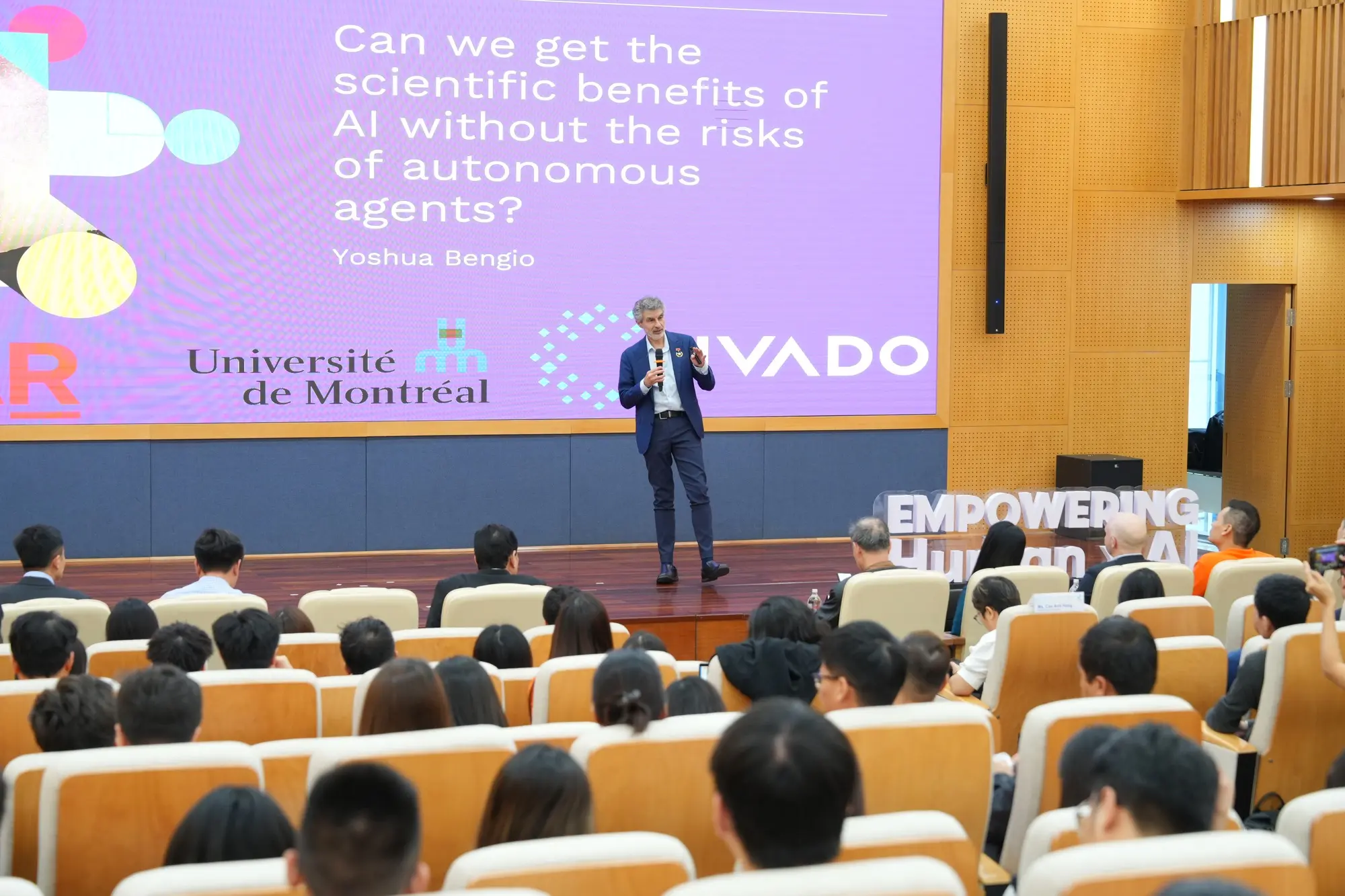 n92eut mr yoshua bengio02 17334619151911352337107