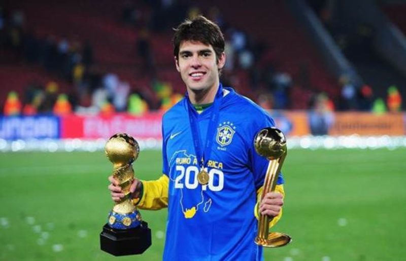 nhung nam dau doi va buoc chan dau tien vao bong da