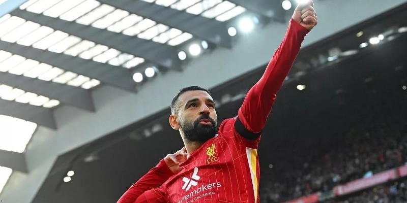 phan ung cua fan voi hop dong moi mohamed salah