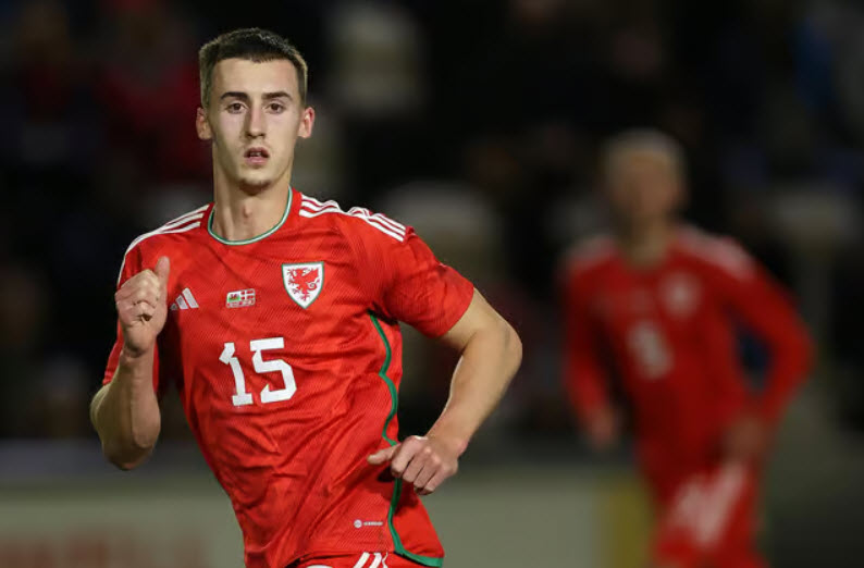 phong cach thi dau ban linh cua trung ve the he moi