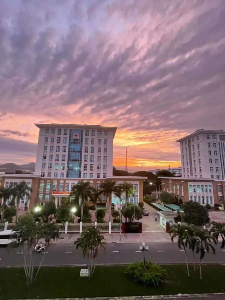 plbsyr 588685448431456268877318243005 084545 1764126178455 1764126178717175610650