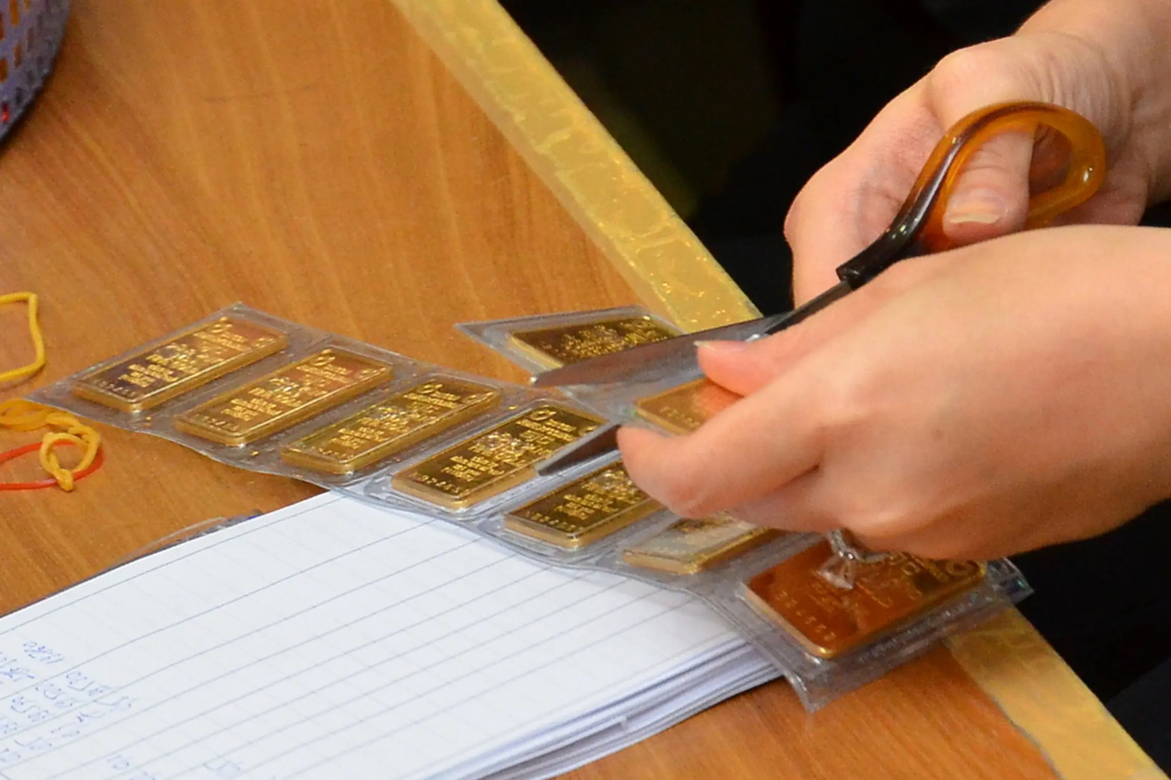 qoucu3 vang 826 17629897341061134051302