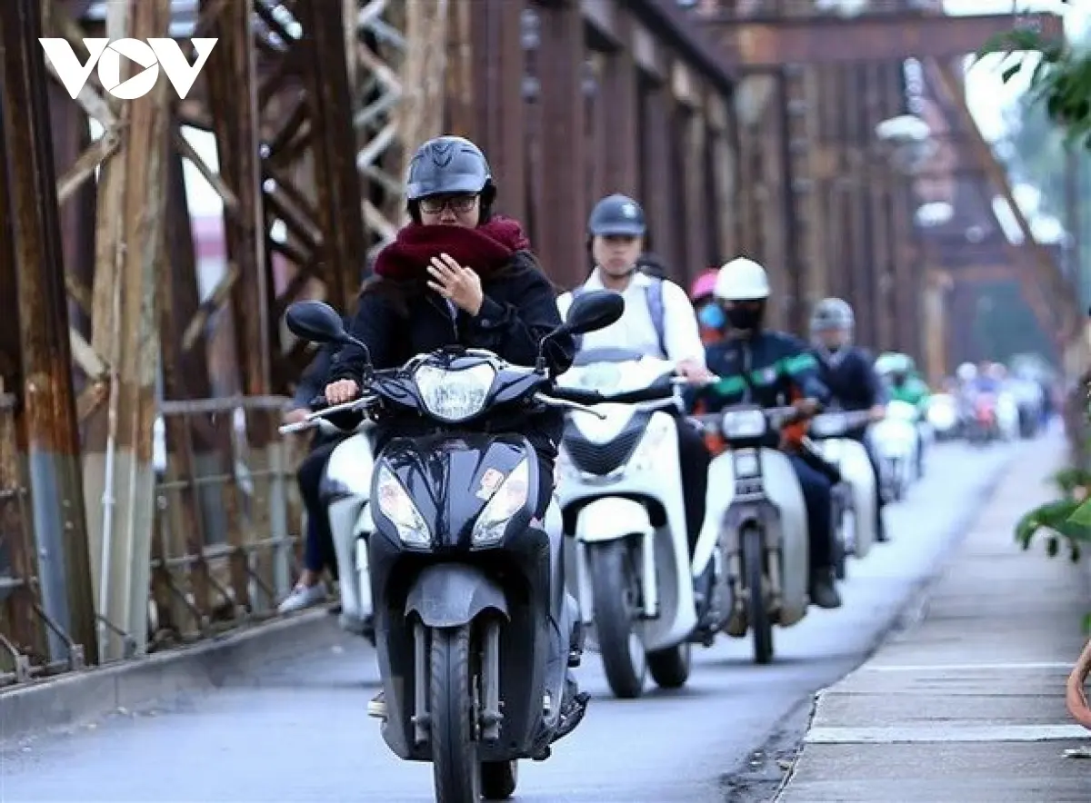 t1esjr thoi tiet hom nay 10 10 ha noi troi lanh nam bo nhieu may co mua rao