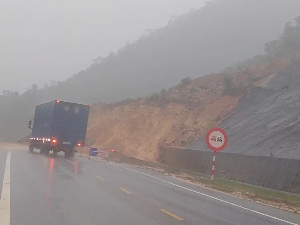 u9fwt5 z4876692268543e188b8bacb8d26dccff4e121963751bb 169987570624250528566