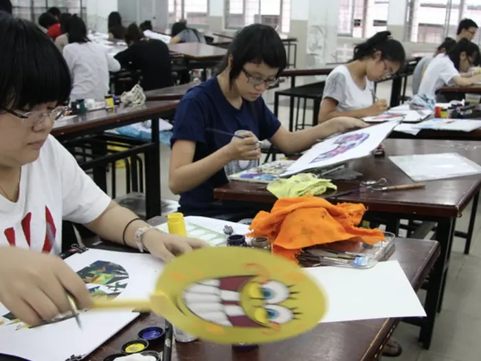 utk73l dh kien truc tphcm 17481446036812009964884 85 0 789 1345 crop 17481449000571006079604