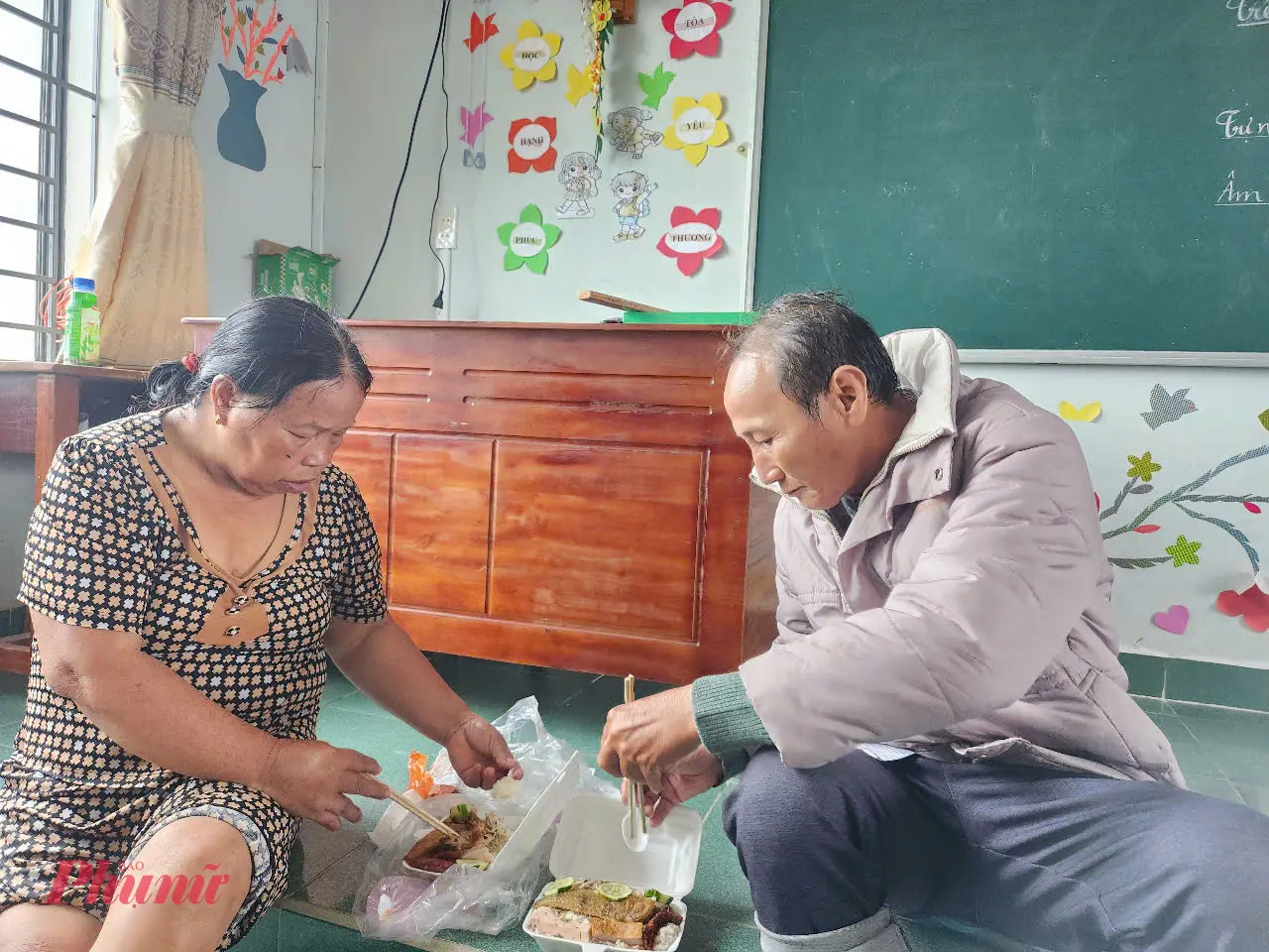 x4k3up ky tich soi day dien giua 681763808644