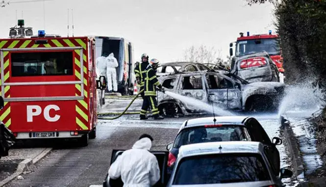 yiqqyv vang 1481583082616