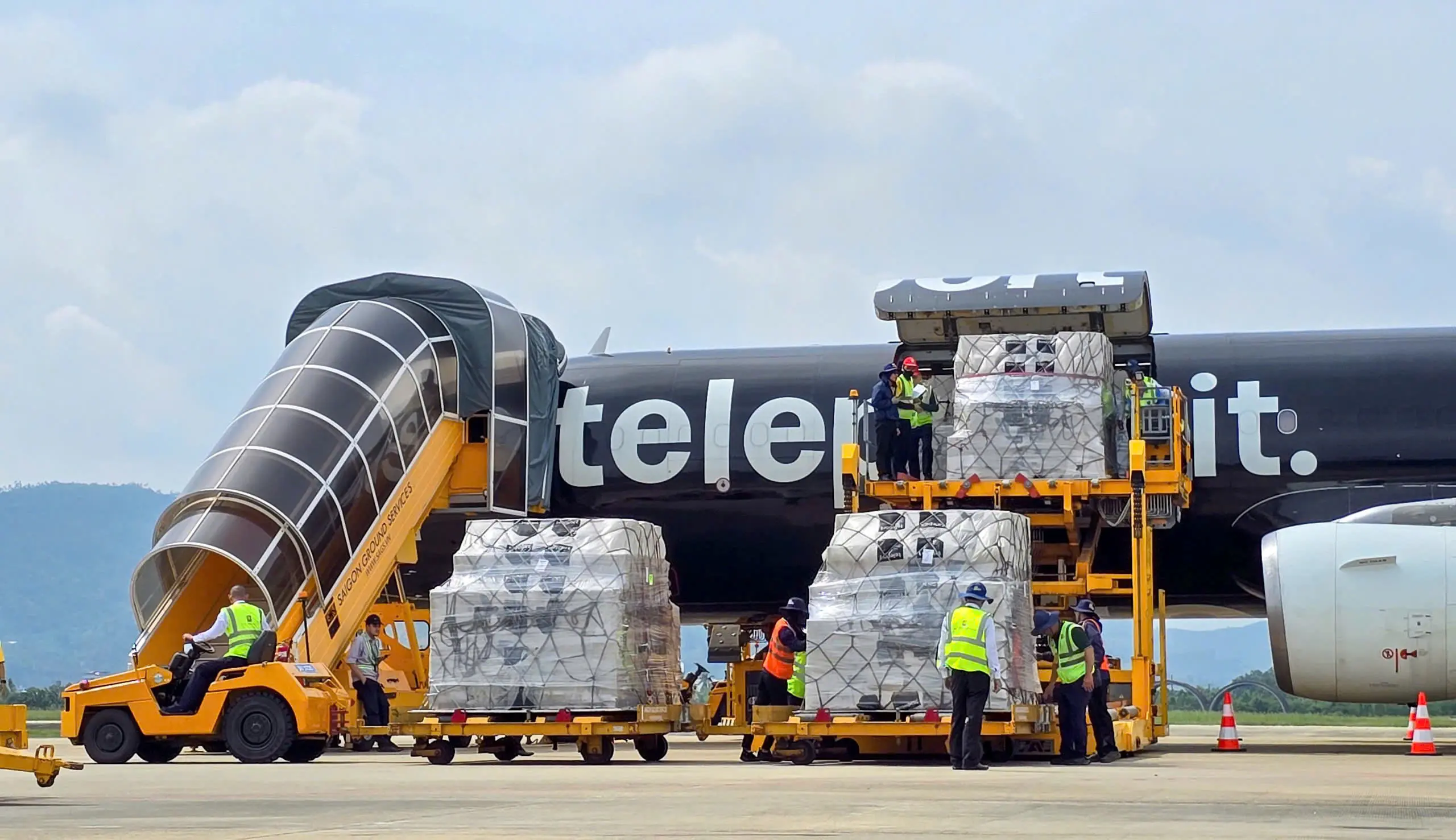 yohcuz hang cuu tro 17629398749871609064322