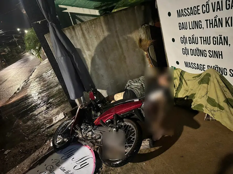 yr14uz image 2 17621435321871101964644