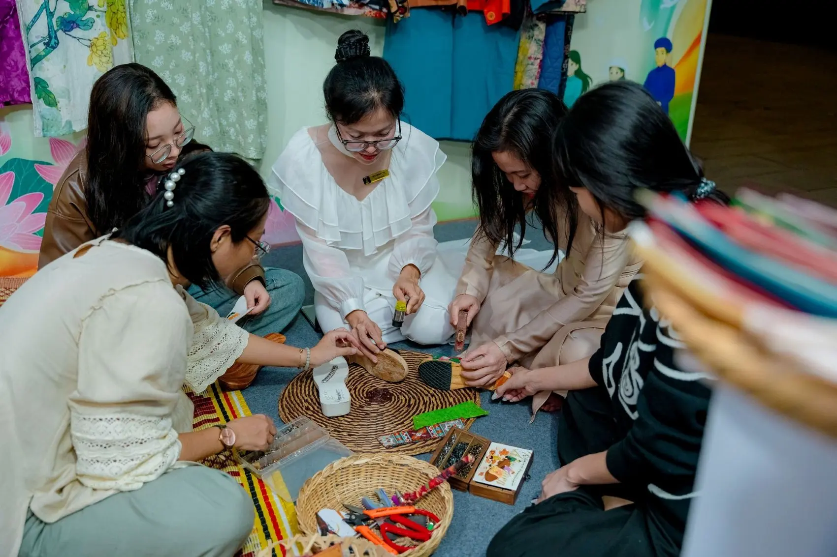 yr2dad du khach ha noi