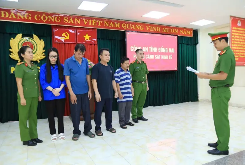 1zl58h co quan csdt cong bo quyet dinh khoi to va lenh bat bi can de tam giam 0