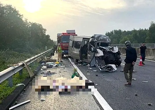 5klxk4 Xe Cuoi Thanh Xe Tan