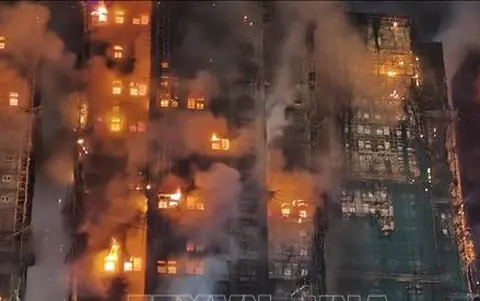 76w8sp chayhongkong261125 17642283817991692976707 0 93 275 532 crop 1764229237561298358166