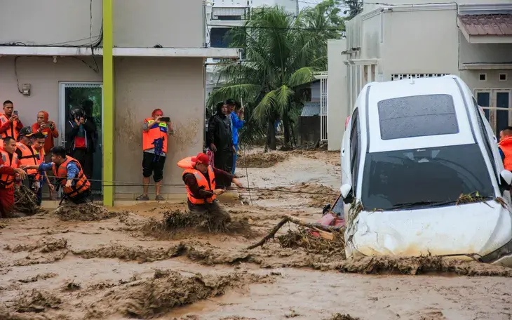 82svv0 afp 20251127 86bn9h8 v2 highres topshotindonesiaflood 71089778562765233532462 59002389938143490369929