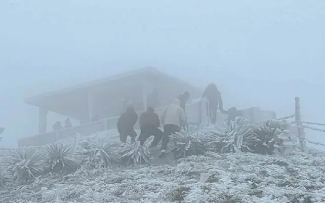 96ktlc mien bac chuan bi don dot khong khi lanh manh la thuong co noi cuc ky ret 17383998693311337657718 0 0 675 1080 crop 1738399875219800380085