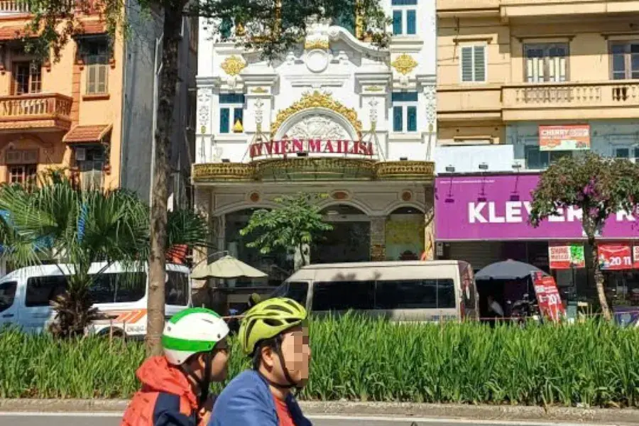 9t0es0 my vien mailisa ha noi 2 3275 8427.jpg