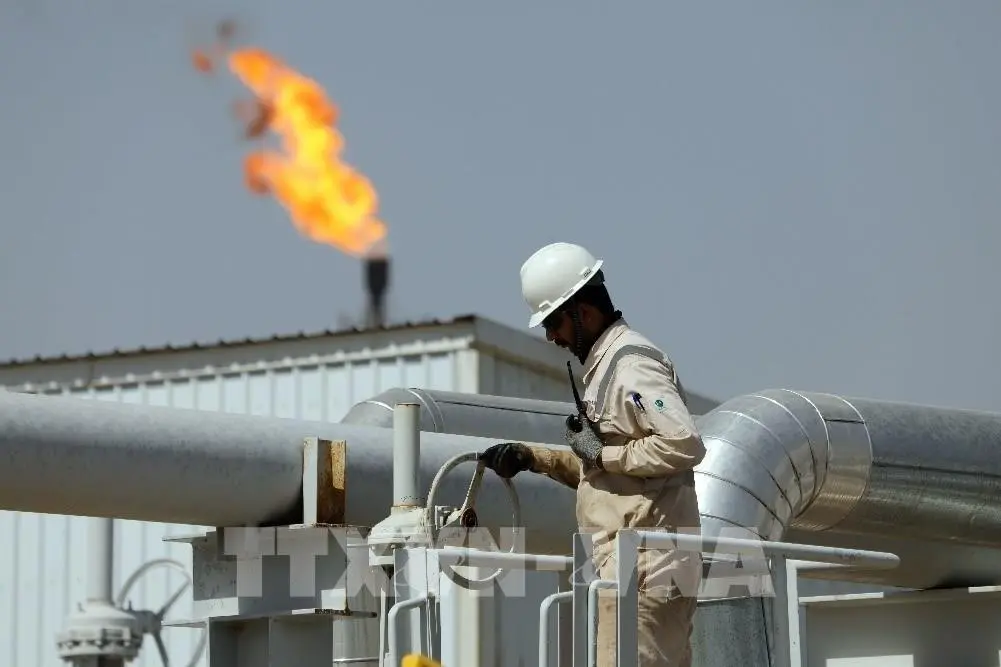 ac4fk9 123644 gia dau bat ngo tang sau quyet dinh nang san luong cua opec