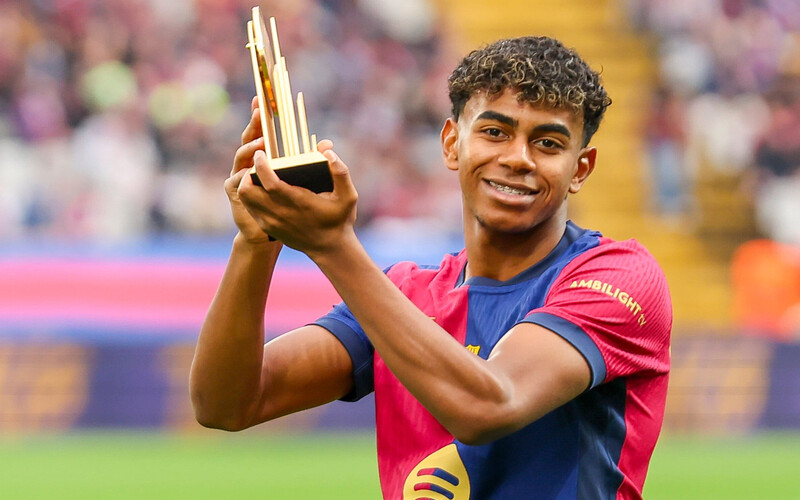 ban linh thi dau cua lamine yamal