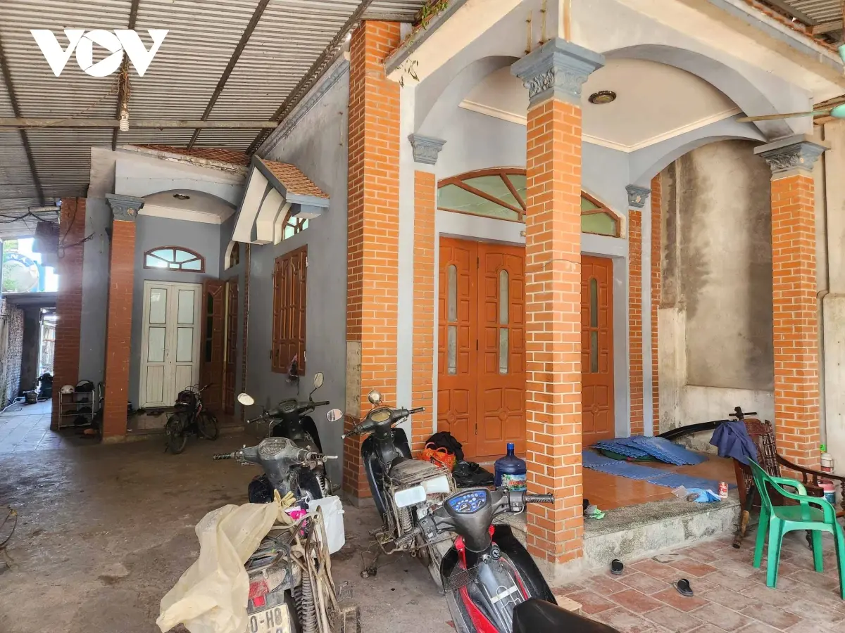 bqc0qd chan ga boc mui hoi thoi 3