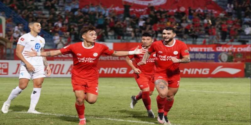 chi tiet ve cau thu nguyen duc chien