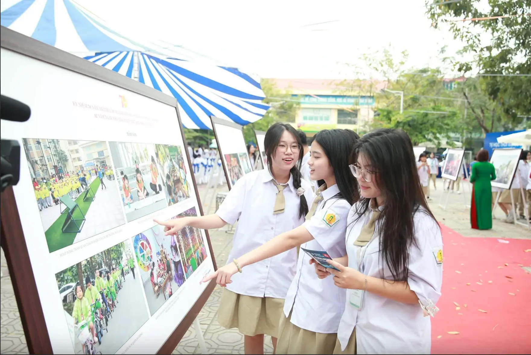 codjtf bo gd dt du kien bo bang tot nghiep thcs trao quyen cap bang tot nghiep thpt cho hieu truonganh phc 17473099367141053224814