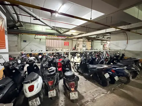 eix2vy 63f3db53 48ee 4a28 a01d 2f63e903d3c1 17647517035801417765770