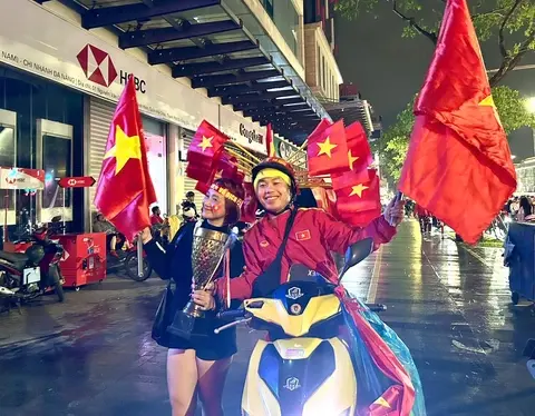 geemnn bong da nam 34 1766077278456119487742