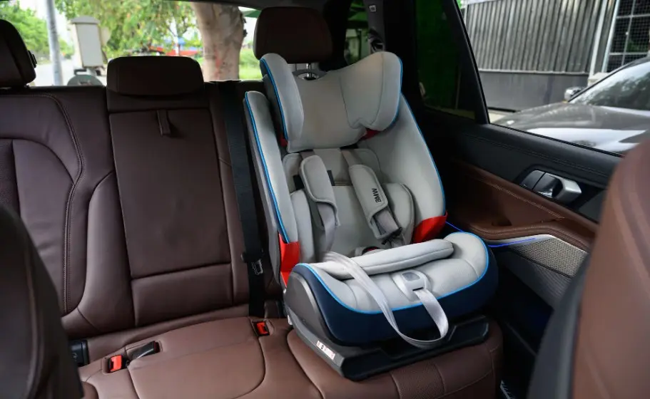 jsuo8m taxi xe cong nghe khong phai su dung ghe tre em tu 01 01 2026 0312090630