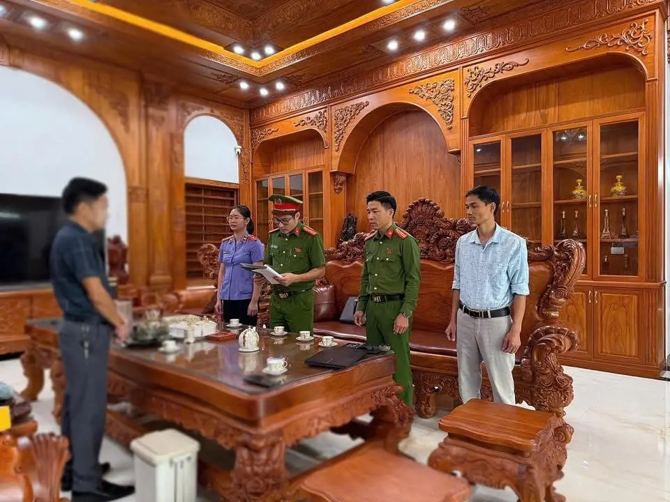 n6bgfd 33 1764462317 img5713 17644061265931457408836