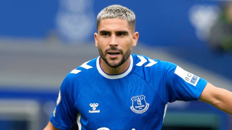 neal maupay duoi goc nhin tam ly hoc bong da