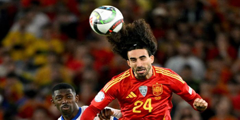 phong cach thi dau cua marc cucurella