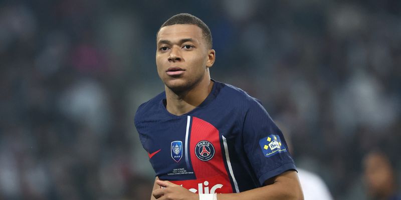 su nghiep chuyen nghiep cua kylian mbappe