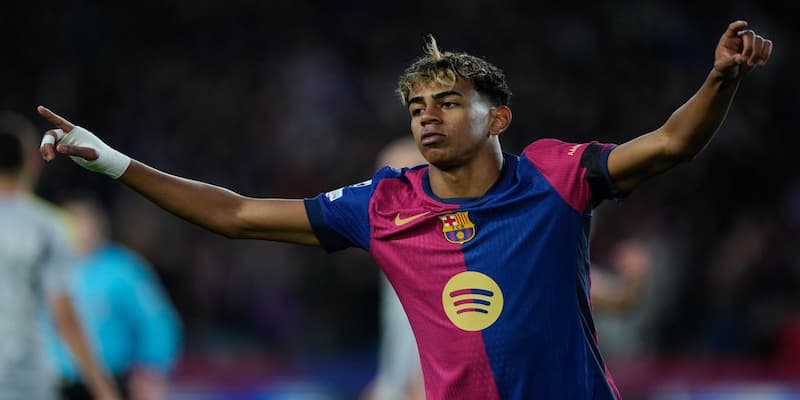 su nghiep clb cua lamine yamal