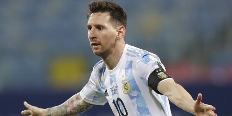 thanh tich lionel messi mua 2025