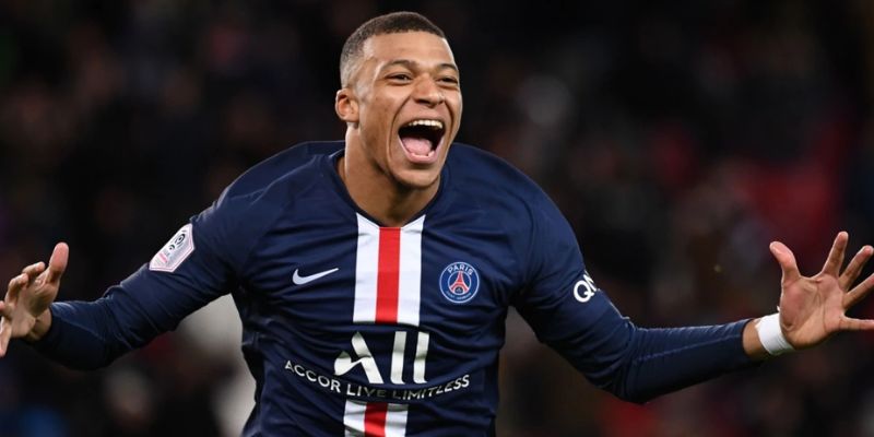 tuoi tho cua kylian mbappe