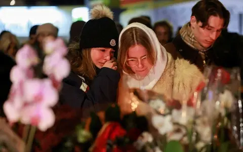 0kyvwh 2026 01 01t192903z60329277rc2isiac1pj4rtrmadp3switzerland blast 17673275112921027420756 54 0 1654 2560 crop 17673293169261629867416