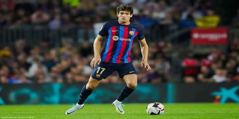 cach marcos alonso thich nghi voi cac hlv khac nhau