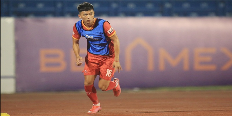 cau thu nguyen tran viet cuong