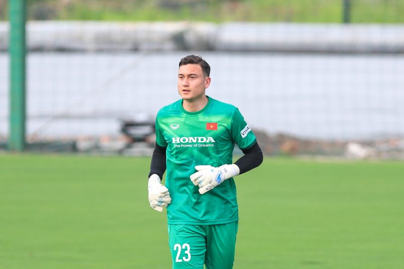 dang van lam hanh trinh khang dinh vi the