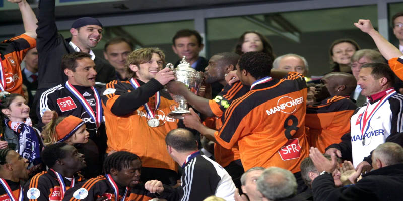 fc lorient vo dich cup quoc gia 2002
