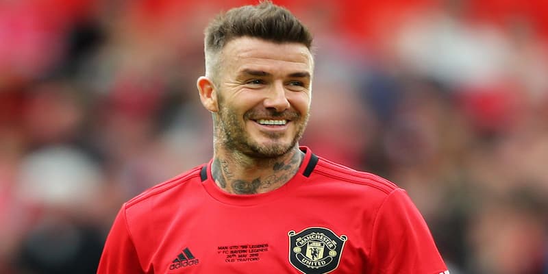 hanh trinh choi bong cua david beckham